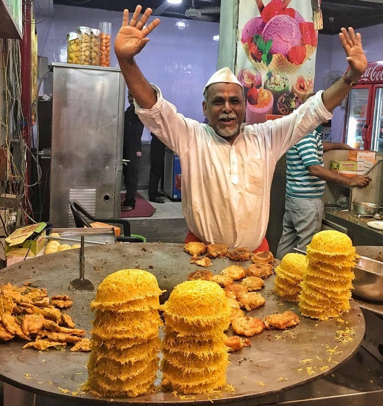 Seven Famous Lucknow Delicacies
