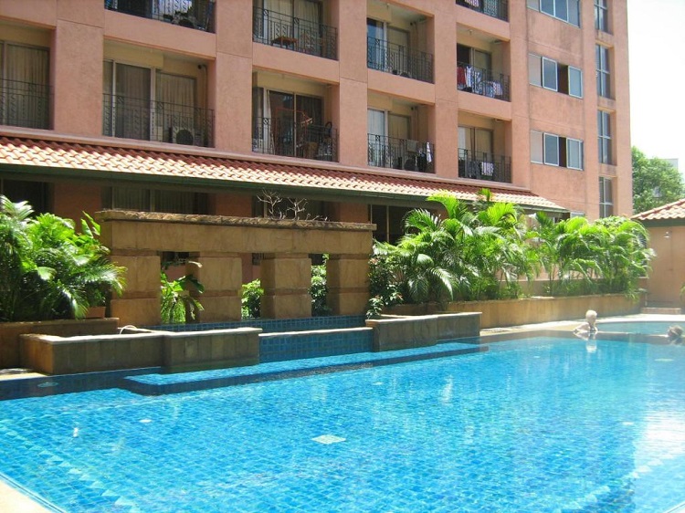 Sathorn Serviced Apartment In Bangkok